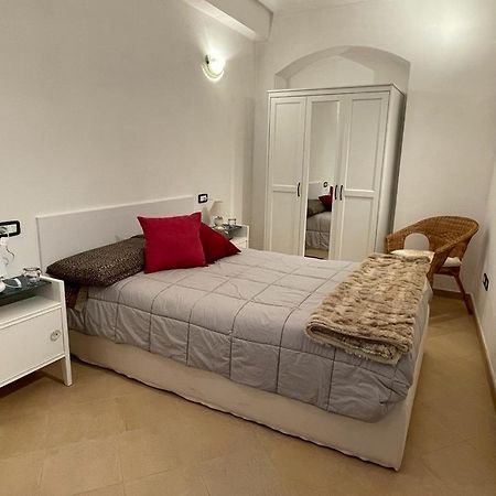 La Loggia Di Na Villa Albenga Exterior foto